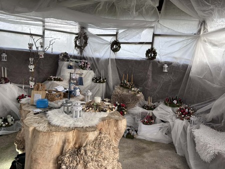 Na Repačah so osnovnošolci pripravili prodajkno razstavo (5)